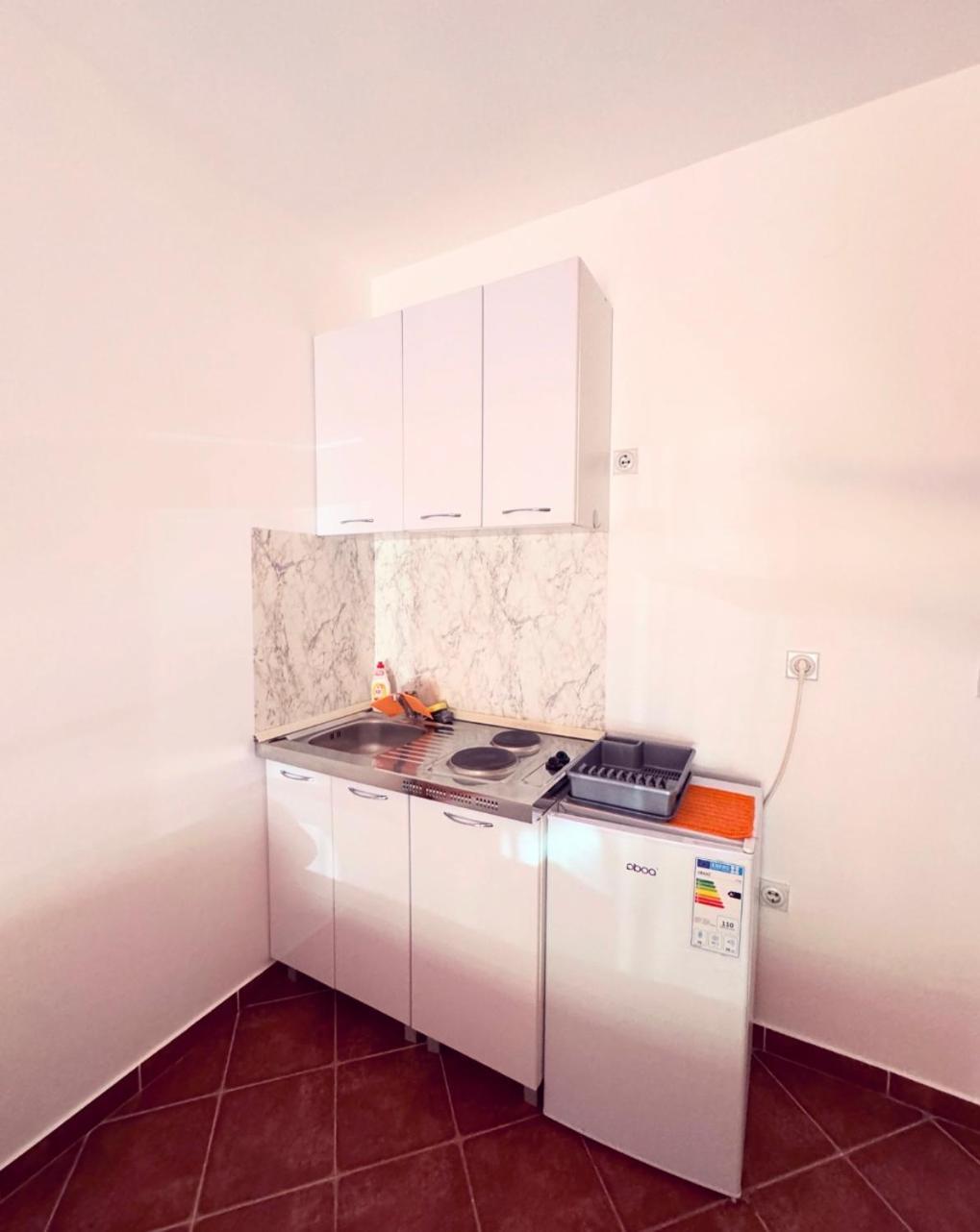 Guesthouse Mb Knezevic Budva Eksteriør billede
