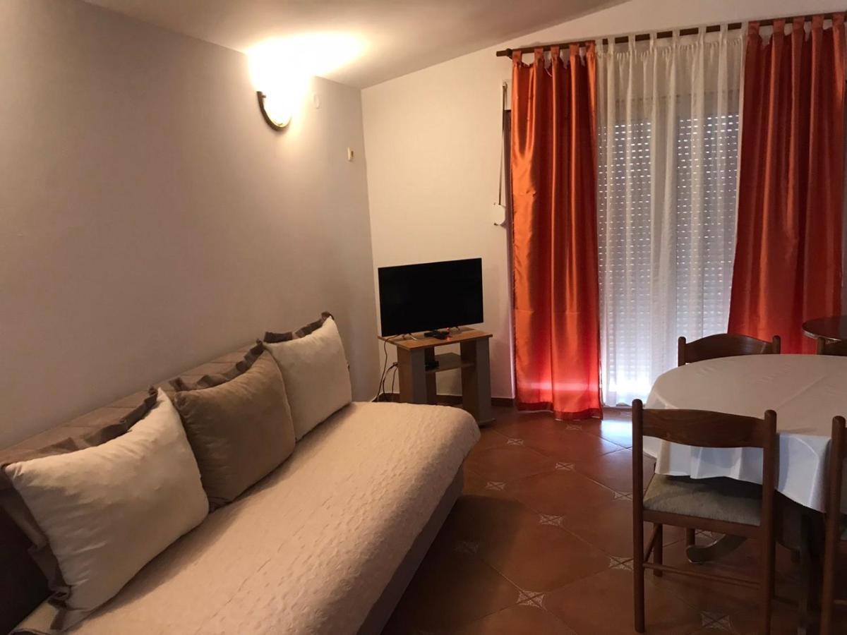 Guesthouse Mb Knezevic Budva Eksteriør billede