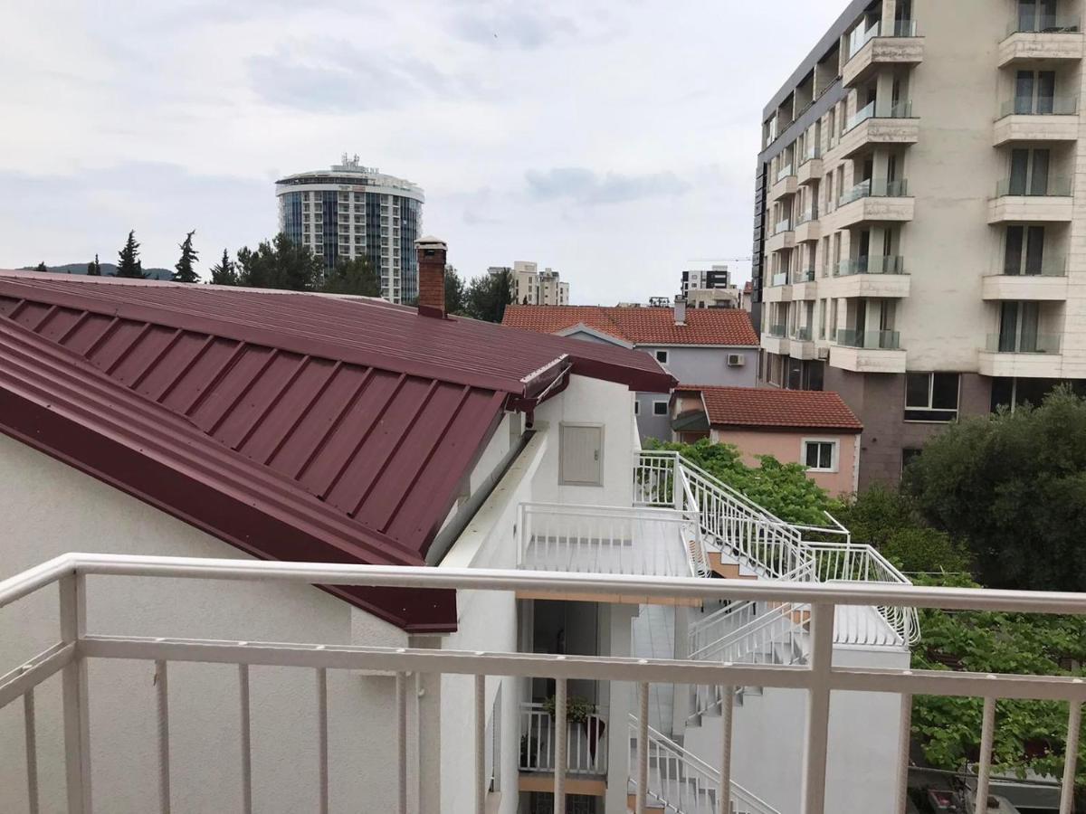 Guesthouse Mb Knezevic Budva Eksteriør billede